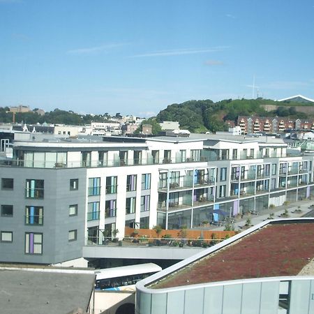 Liberty Wharf Apartments Saint Helier Bagian luar foto